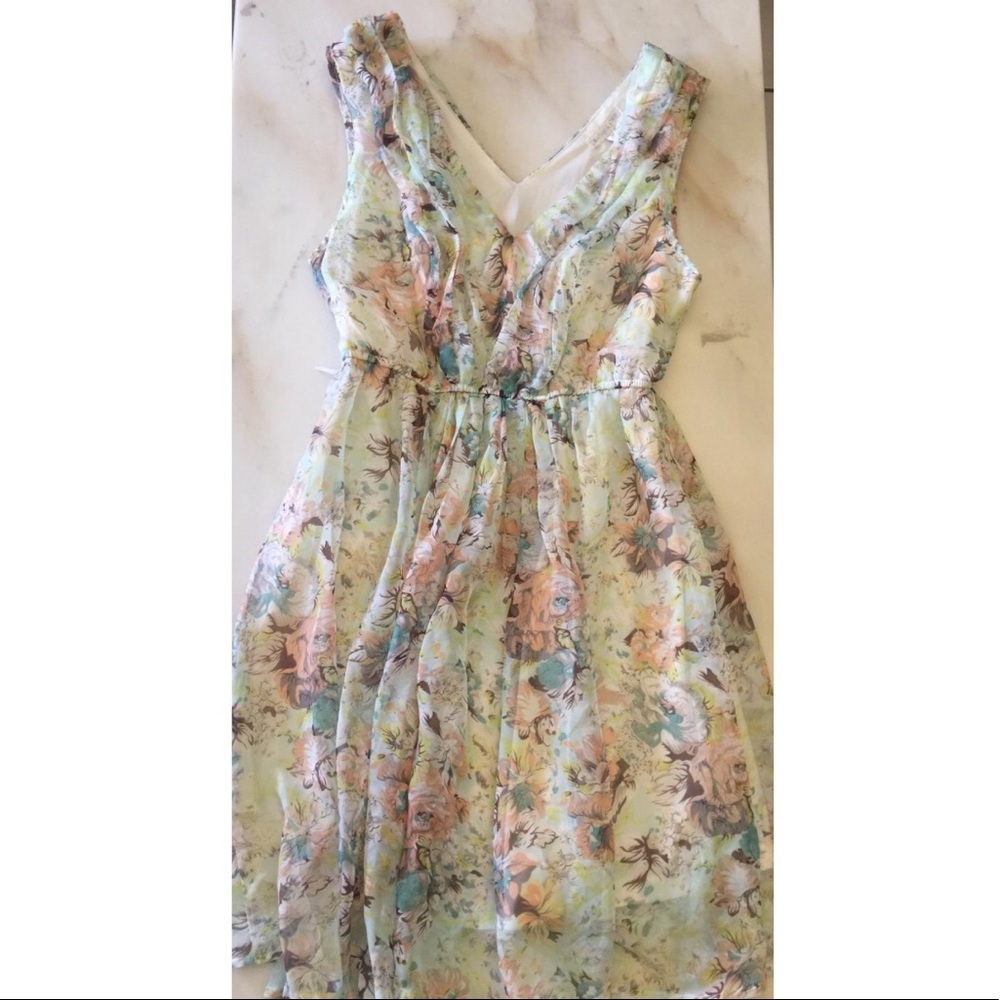 RACHAEL & CHLOE FLORAL SUNDRESS SZ M mini v- neck - Picture 2 of 8